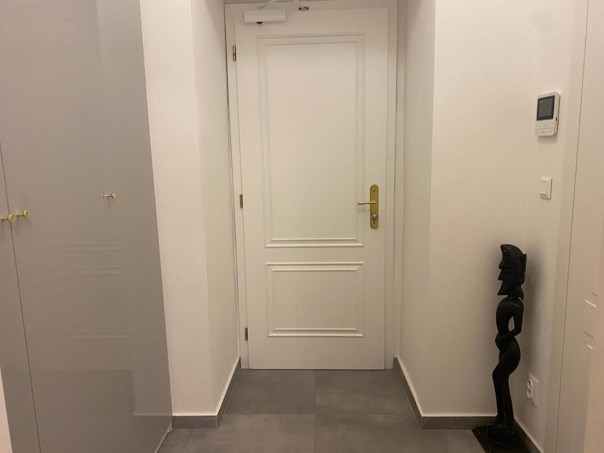 Nana Flat Apartment ปราก ภายนอก รูปภาพ